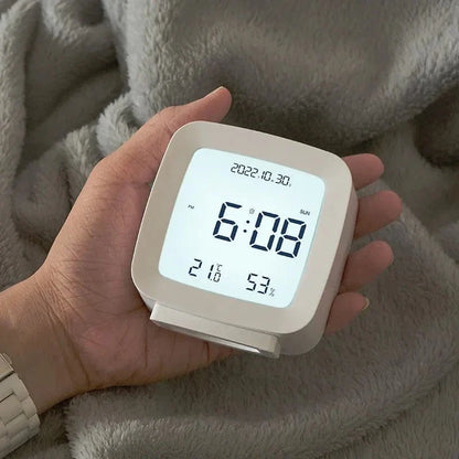 Réveil à pile avec éclairage nuit