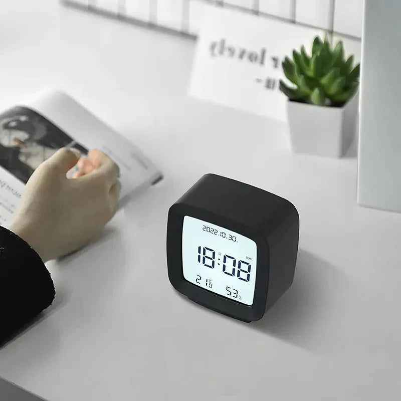 Sveglia a Batteria con Illuminazione Notturna