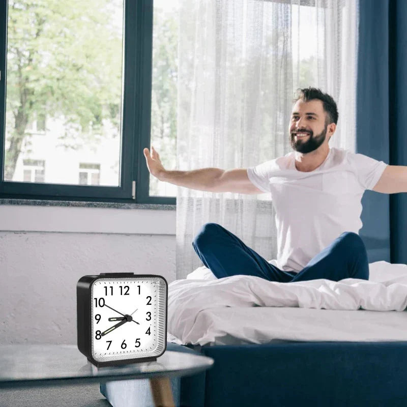 Sveglia al Quarzo Luminosa a Batteria