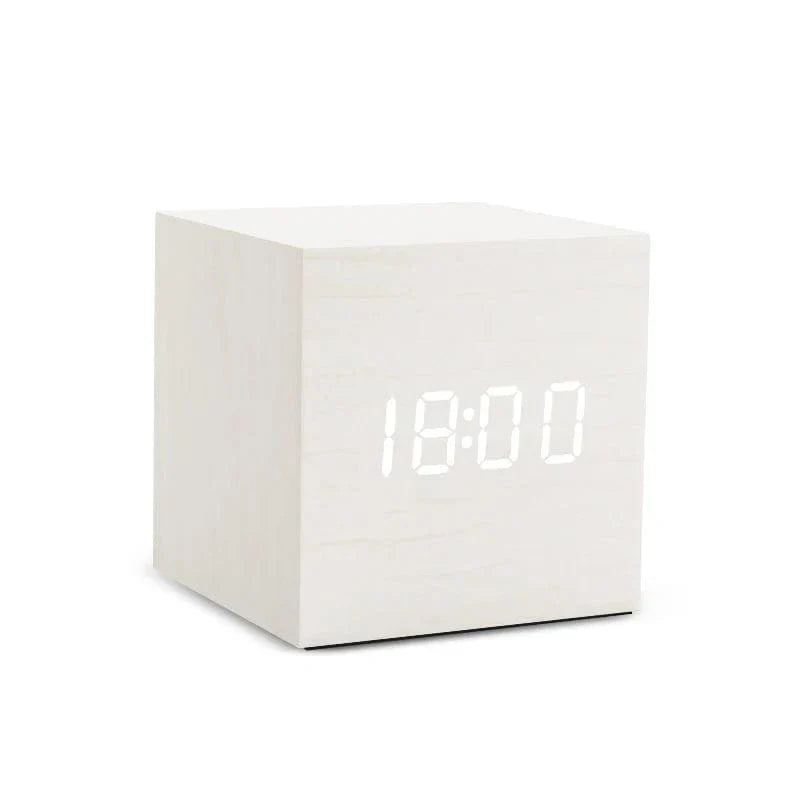 Réveil bois cube