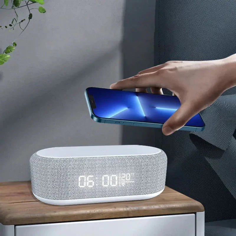 Sveglia Smart con Ricarica a Induzione